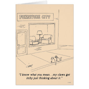 Gatos que agarran los muebles