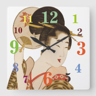 Geisha japonés elegante con el reloj de pared de