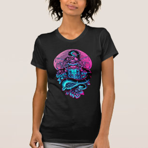 Geisha Tattoo Camiseta rosa y floral negra