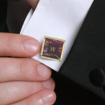 Gemelos Dorados Monogramado Burgundy Agate Gold Square<br><div class="desc">Estos elegantes entarimados presentan un diseño de agate geode color burdeos con detalles de purpurina de imitación dorada. Personalízalos con su monograma inicial en un texto de color oro en una plaza oscura de borgoña. Se coordinan con nuestra suite boda burdeos y oro agate. También disponible en forma redonda. ¡Hacen...</div>