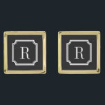Gemelos Dorados Parpadeos de monograma de oro para novios y novios<br><div class="desc">Personalizado de copos monogramados de oro para hombres. Enlaces de corte clásico con nombre de moda monograma carta inicial. Elegante accesorio masculino de moda para novio, novio, padre, padre de la novia, hermano, tío, esposo, etc. Idea personalizada de regalo inicial para boda, cumpleaños, día del padre, compromiso, aniversario y más....</div>