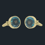 Gemelos Dorados Ronda de oro del Agate Verde azulado monogramado<br><div class="desc">Estos elegantes entarimados presentan un verde azulado diseño de agate geodésico de acuarela con detalles de purpurina de imitación dorada. Personalízalos con su monograma inicial en texto de color dorado sobre un oscuro círculo verde azulado.Se coordinan con nuestro verde azulado y dorado conjunto de bodas agate. También disponible en forma...</div>