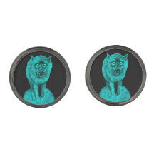 Lobo negro enojado en la noche