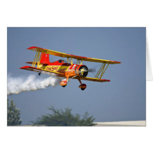 Gene Soucy realizando acrobacias en Grumman