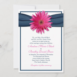 Gerbera rosa con invitación a la cinta azul de la