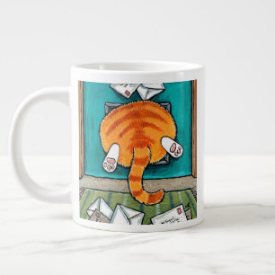 Gigante Un gato grande Naranja en una taza de café con gat