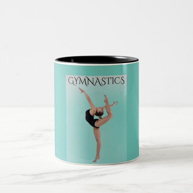 Gimnasia de dos tonidades de taza de café. (Centro)