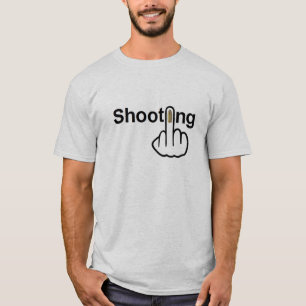Giro de disparo de camiseta