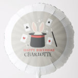 Globo Magic Show Magician Kids Birthday Custom Name<br><div class="desc">Un adorable espectáculo mágico de diseño de fiestas de cumpleaños para niños magos. Una hermosa magia muestra un diseño temático que se puede personalizar a tus detalles. Favoritos de cumpleaños, decoración y regalos de magia. Perfecto para los amantes de los espectáculos de magia, los magos y los diseños de los...</div>