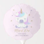 Globo Magnífica fiesta de cumpleaños de unicornio<br><div class="desc">¡Haga mágico el día especial de su hijo con la decoración de esta fiesta de cumpleaños! Ilustracion de un lindo unicornio con pelo oscuro rosa y azul y cuerno de oro. Hay estrellas purpurinas moradas y doradas a su alrededor. ¡Excelente para los chicas unicornios 1, 2 y 3 cumpleaños! El...</div>