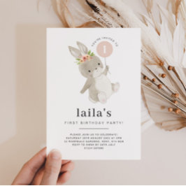 Globo rosa de la invitación al primer cumpleaños d