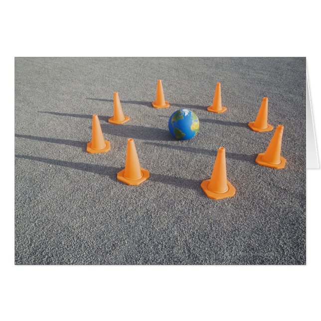 Globo sobre arena al aire libre rodeado de tráfico (Anverso (Horizontal))