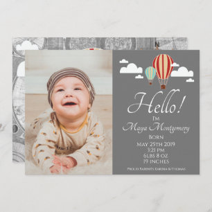 Globos de aire caliente y anuncio del nacimiento d