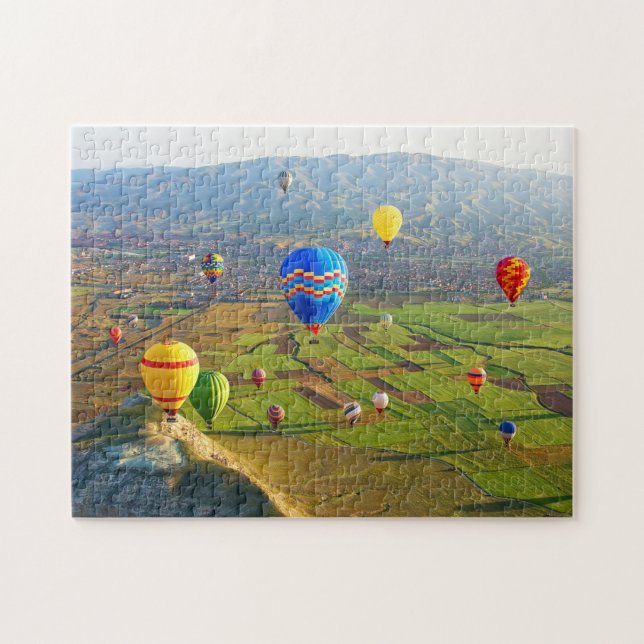 Globos de aire sobre el rompecabezas del rompecabe (Horizontal)