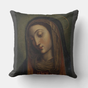 gloria a la reina del cielo lanzando almohada
