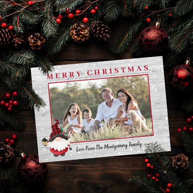 Gnomo Leñador Rústico Foto Personalizada Navidad (Rustic Lumberjack Gnome Custom Photo Christmas Holiday Card)