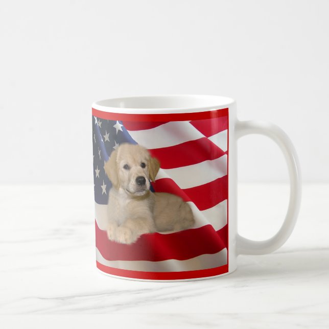 Golden retriever toda la taza americana del (Derecha)