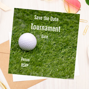 Golf Save the Date con la bola de golf en el céspe