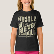 Golpe de la prisa y camiseta nunca abandonada de