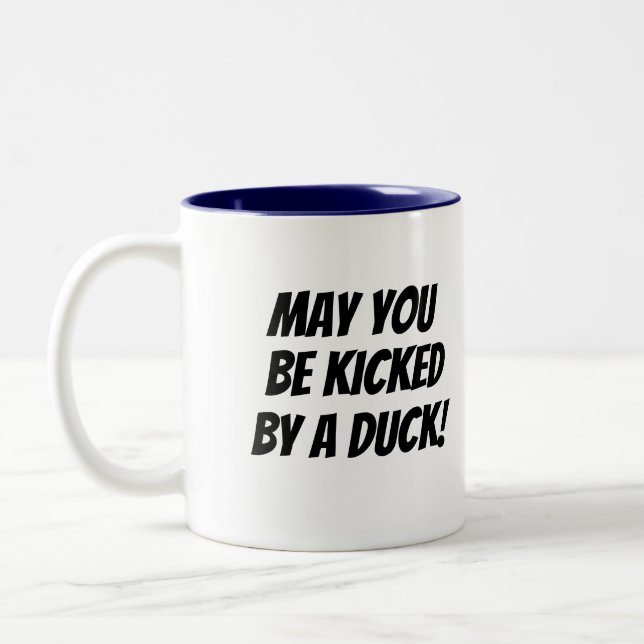 ¡Golpeado con el pie por el pato! Taza ucraniana (Izquierda)