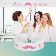 Niñera de pelo de bigote rosa