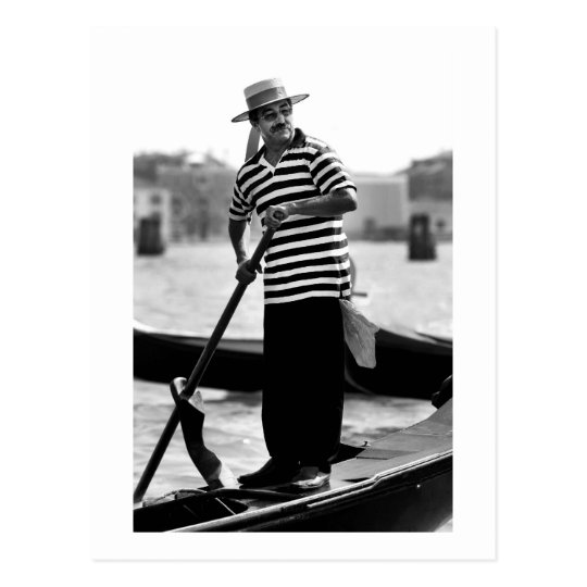 GONDOLERO DE VENECIA CON EL GORRA POSTAL
