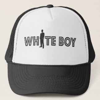 Gorra blanco del muchacho