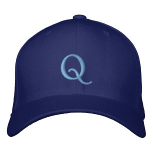 Gorra Bordada # 1 "Q" por: Opal01
