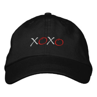 Gorra Bordada Abrazos y besos