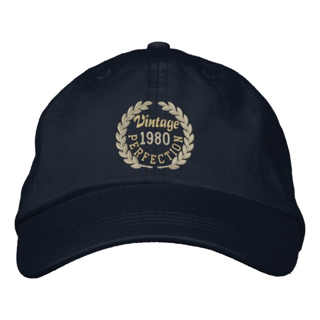 Gorra Bordada AÑO Personalizado Lanza Bordados (Anverso)