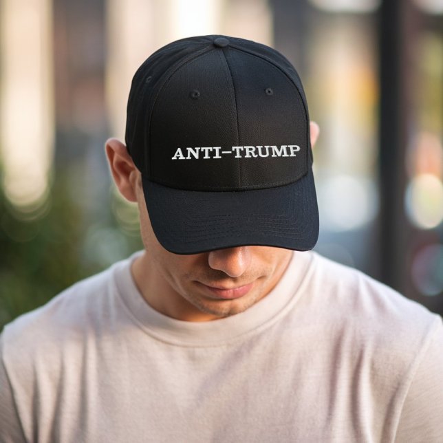 Gorra Bordada Anti Trump (Subido por el creador)