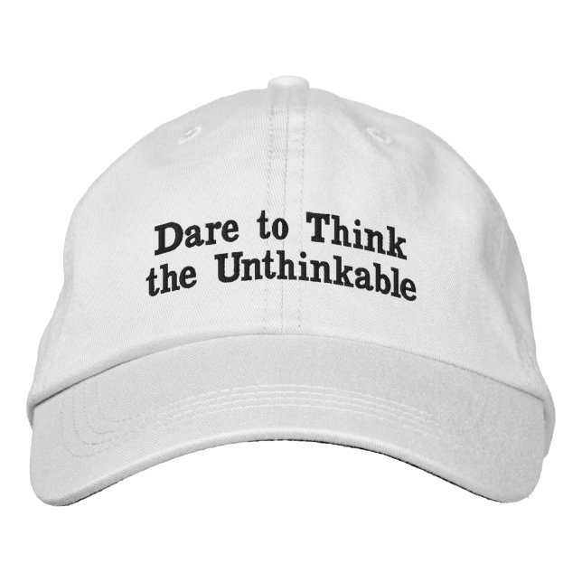 Gorra Bordada Atrévase a pensar lo impensable (Anverso)