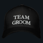 Gorra Bordada Boda de moda elegante en blanco y negro de Team Gr<br><div class="desc">Equipo Groom boda de moda elegante en blanco y negro Borrada gorra de béisbol. Disponible en muchos colores y opciones</div>