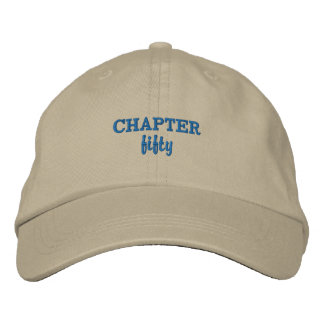 Gorra Bordada CAPÍTULO cincuenta en Khaki