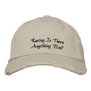 Gorra Bordada Carreras ¿Algo Más?