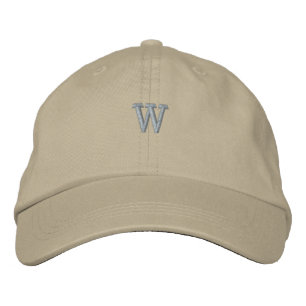 Gorra bordada con monograma de letra inicial W