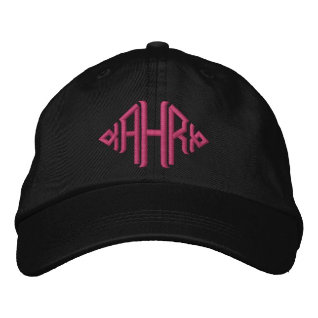 Gorra Bordada con Monograma Elegante (Anverso)