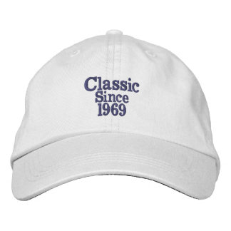 Gorra bordada con nombre de pueblo o lago personal