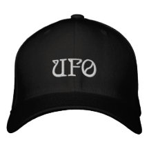 Gorra Bordada con OVNI
