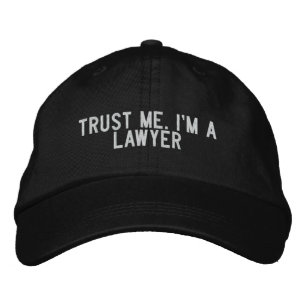 Gorra Bordada Confía en mí. Soy abogado.