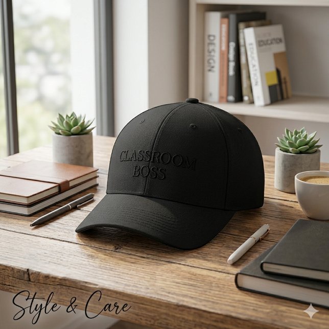 Gorra Bordada Diseño moderno y limpio de texto CLASSROOM BOSS (CLASSROOM BOSS Text Mark Clean Modern Design Embroidered Baseball Cap)