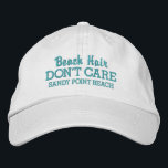Gorra Bordada Divertido cabello de playa no le importa el nombre<br><div class="desc">Funny sombrero de béisbol que dice "El pelo de la playa no le importa". Añade el nombre de tu playa o pueblo de playa favorito (o borra). Cambie fácilmente el texto y el color gorra. Ideal para los días soleados en la playa o en el agua.</div>
