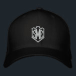 Gorra Bordada Escudo de monograma Personalizado  personalizado<br><div class="desc">Escudo de Monograma Personalizado de Iniciales Monogramadas Casquillo de Béisbol Embrodado Personalizado presenta el sencillo y moderno monograma bordado de sus iniciales dentro de un borde escudo. Perfecto como regalo para la familia y amigos por cumpleaños, Navidades, Día del Padre, Día de la Madre, bodas y más. Creado por Evco...</div>