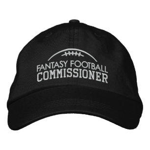 Gorra Bordada Fantasía Fan Gear con el Comisario