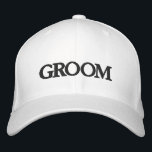 Gorra Bordada Groom negro y elegante boda de moda<br><div class="desc">Boda de moda elegante en blanco y negro Groom con gorro de béisbol bordado. Disponible en muchos colores y opciones</div>