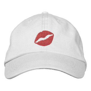 Gorra Bordada Labial Rojo de Fresa Huella de Beso