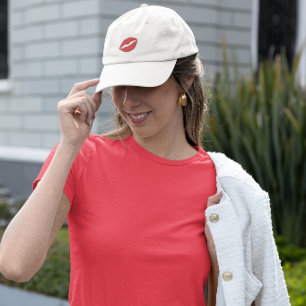 Gorra Bordada Labial Rojo de Fresa Huella de Beso