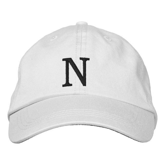 Gorra Bordada Letra N (Anverso)