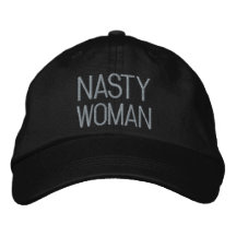 Letras grises de Nasty Woman negro