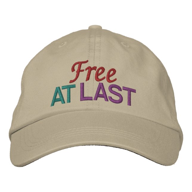 Gorra Bordada LIBRE POR FIN por SRF (Anverso)